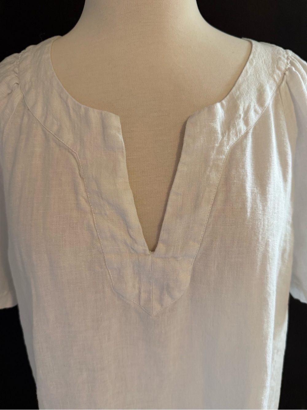 J. Crew White Linen Split-Neck Blouse size large - Picture 3 of 7